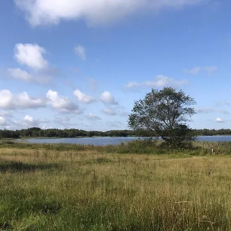 6 Person In Ansager-by Traum